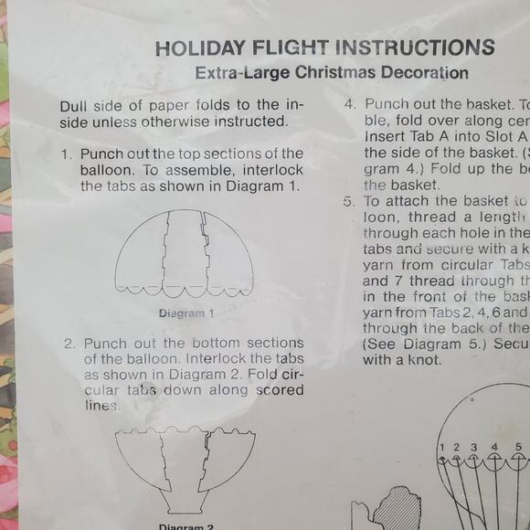 Vtg Holiday Flight Punch Out Paper Santa Hot Air Balloon Christmas Décor DIY Kit - Picture 4 of 11
